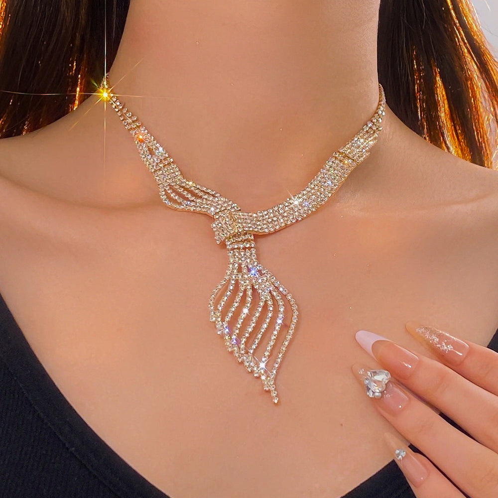 High-grade Clavicle Chain Fashion Grandeur Personality Jewelry Suit