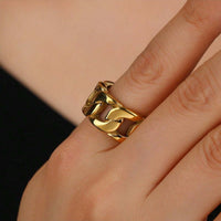 Mens Simple Glossy Gold Hip-Hop Ring In European And American Style