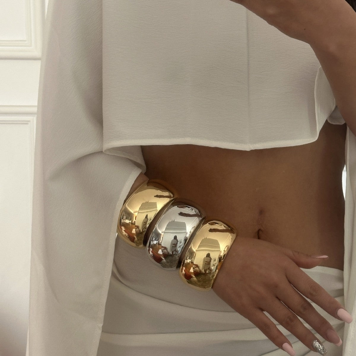 High-end Bracelet Plating Niche Smooth Surface Open Geometric Exaggerated