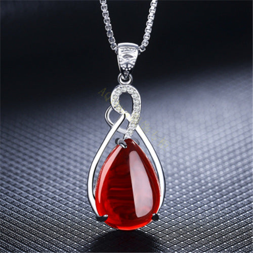 Waterdrop Blossom Carnelian Pendant With Green Chalcedony