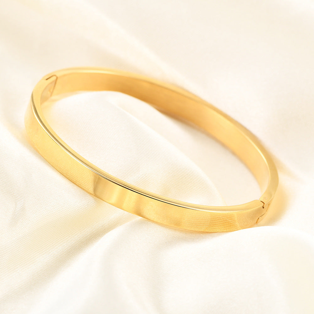 Simple Glossy Snap Bracelet For Women