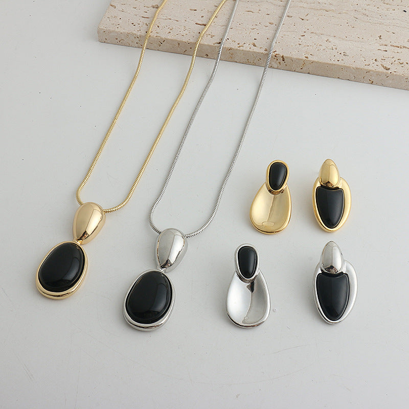 Irregular Stitching Black Onyx Necklace Women