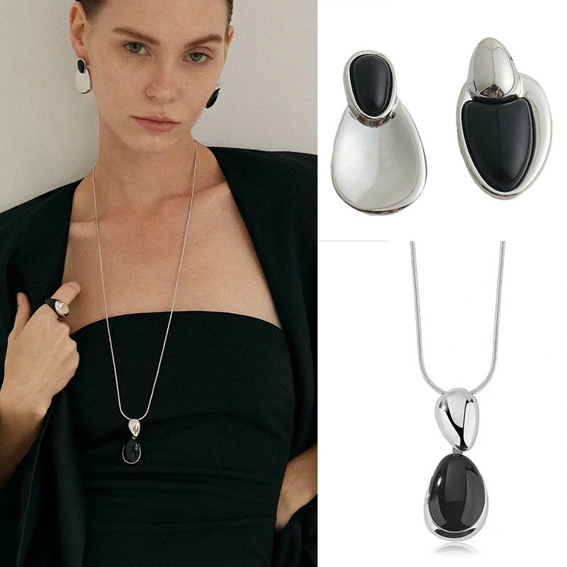 Irregular Stitching Black Onyx Necklace Women