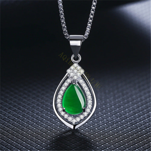 Waterdrop Blossom Carnelian Pendant With Green Chalcedony