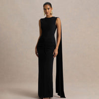 Sexy, Figure-hugging Backless Dress With Fluttering Ribbons