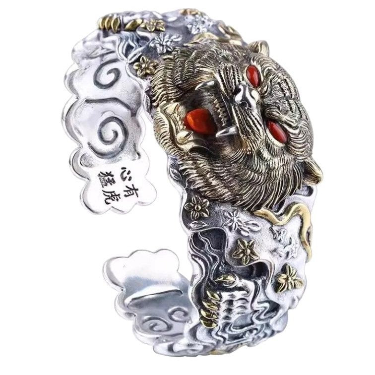 Bold Trendy Chinese-style Tiger-head Bracelet With A Distinctive Commanding Vibe